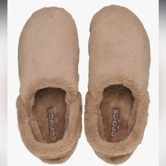 Crocs Unfurgettable Classic Clog Furry! - Picture 4 of 11